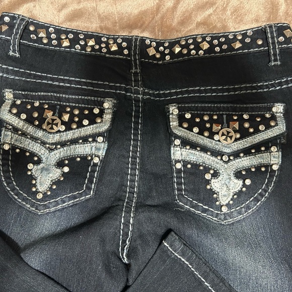 Platinum Plush Los Angeles low rise skinny jeans. Size 9. - Picture 2 of 6